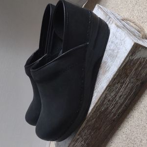 Black Dansko  Size 39